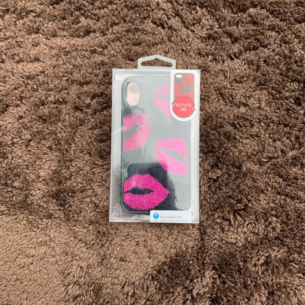 Glittery Lips Case